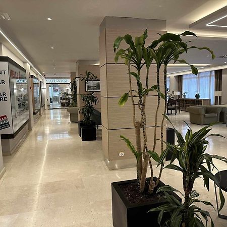 Estudio Pyr Privado Frente Al Puerto De Фуэнхирола Экстерьер фото