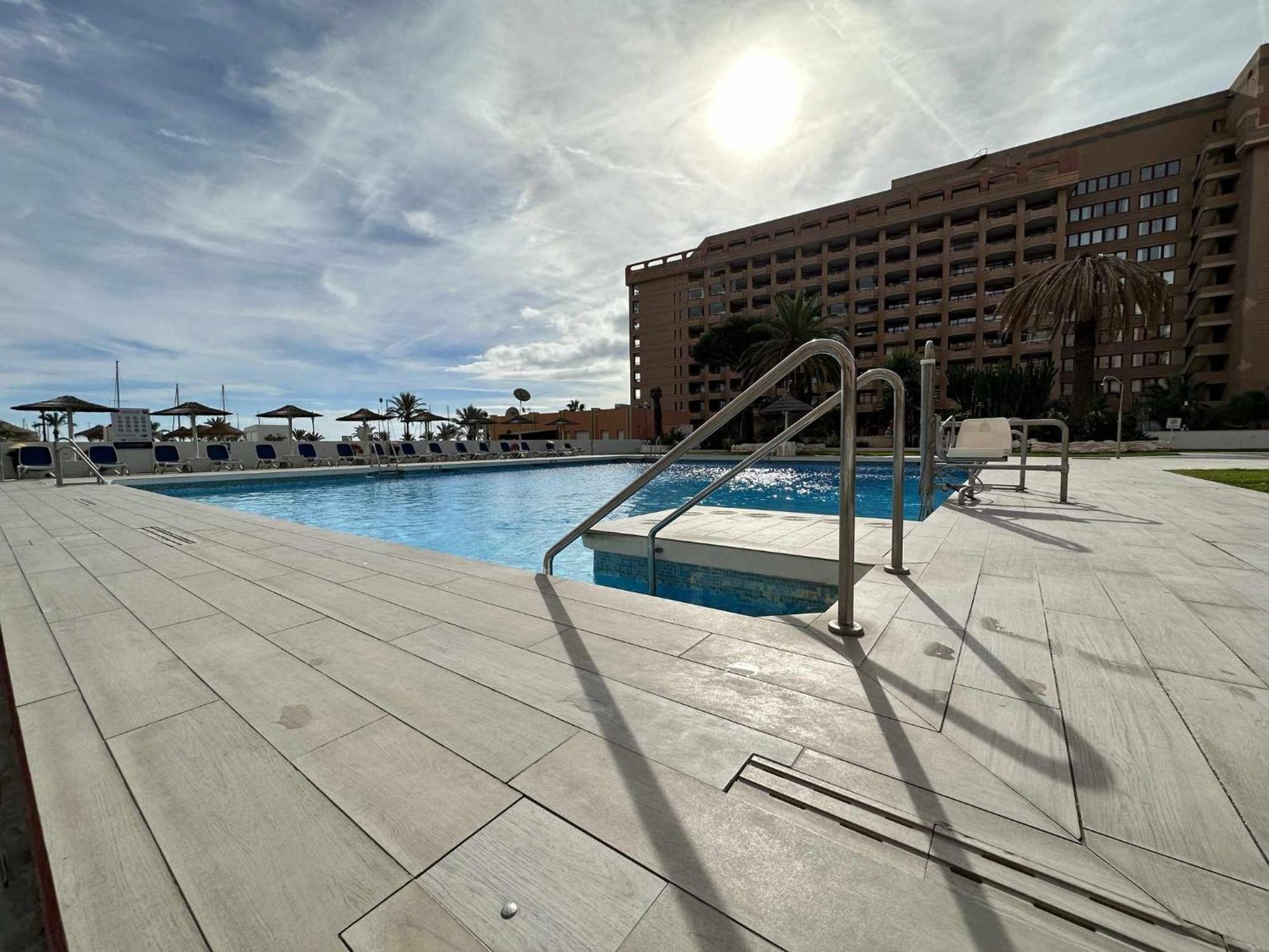 Estudio Pyr Privado Frente Al Puerto De Фуэнхирола Экстерьер фото
