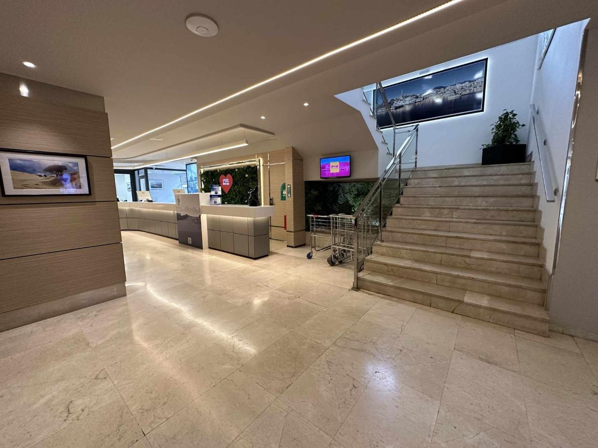 Estudio Pyr Privado Frente Al Puerto De Фуэнхирола Экстерьер фото