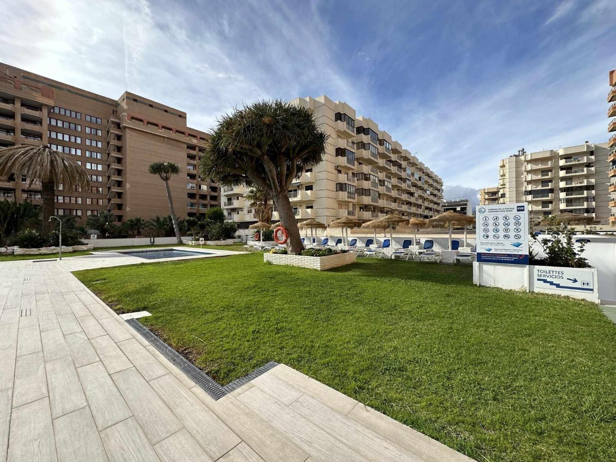 Estudio Pyr Privado Frente Al Puerto De Фуэнхирола Экстерьер фото