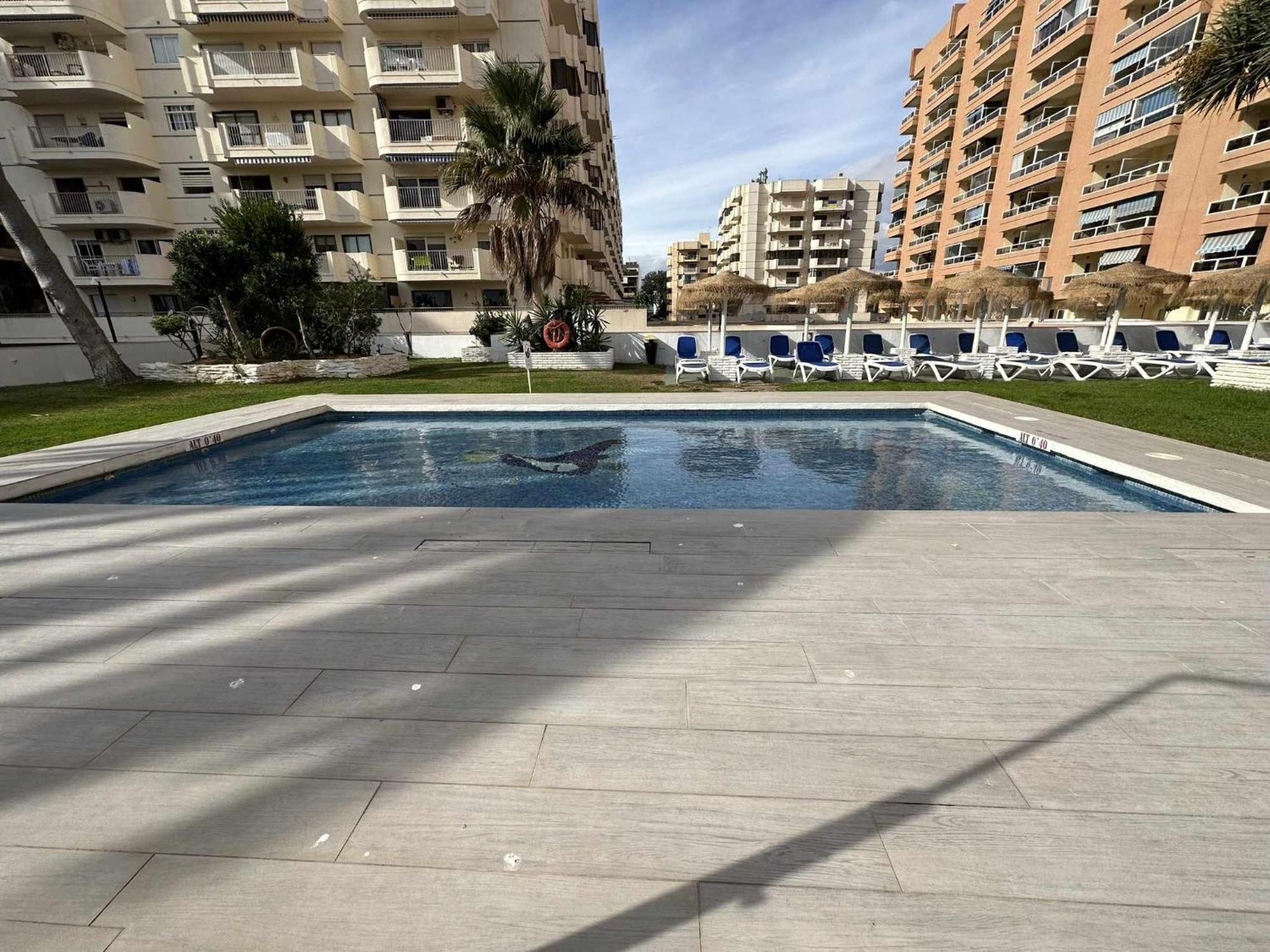 Estudio Pyr Privado Frente Al Puerto De Фуэнхирола Экстерьер фото